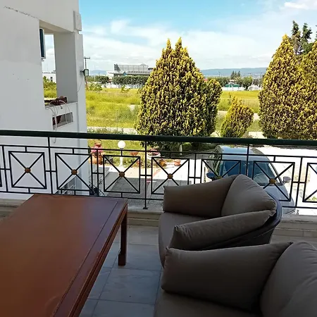 Villa πολυτελησ βιλα 8 - 10 ατομων στην περιοχη αεροδρομιου θεσσαλονικησ