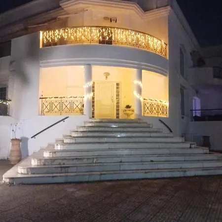 Villa πολυτελησ βιλα 8 - 10 ατομων στην περιοχη αεροδρομιου θεσσαλονικησ Livadaki (Thessaloniki)