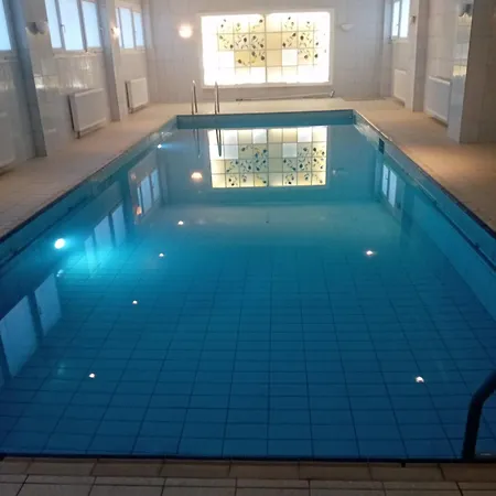 Villa πολυτελησ βιλα 8 - 10 ατομων στην περιοχη αεροδρομιου θεσσαλονικησ