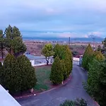 Villa Stef Lux - πολυτελής 8 - 10 ατόμων με εσωτερική πισίνα περιοχή αεροδρομίου - περαίας θεσσαλονίκη Livadaki (Thessaloniki)