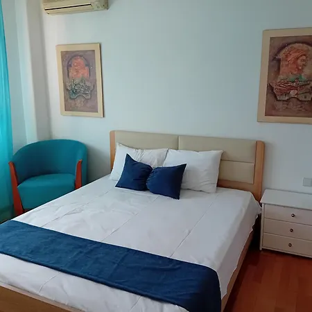 πολυτελησ βιλα 8 - 10 ατομων στην περιοχη αεροδρομιου θεσσαλονικησ Willa