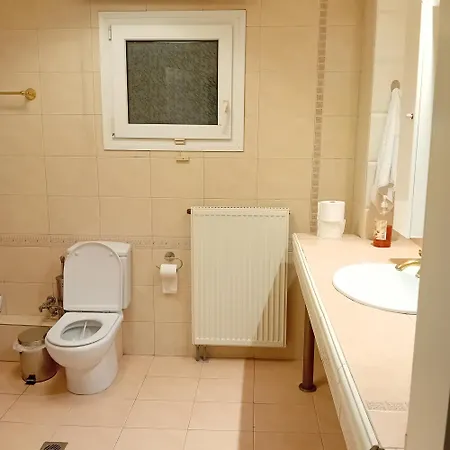 Villa Stef Lux - πολυτελής 8 - 10 ατόμων με εσωτερική πισίνα περιοχή αεροδρομίου - περαίας θεσσαλονίκη