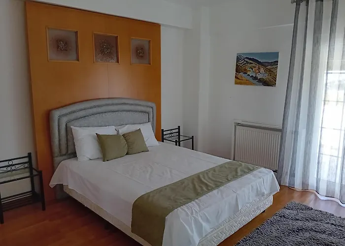 πολυτελησ βιλα 8 - 10 ατομων στην περιοχη αεροδρομιου θεσσαλονικησ