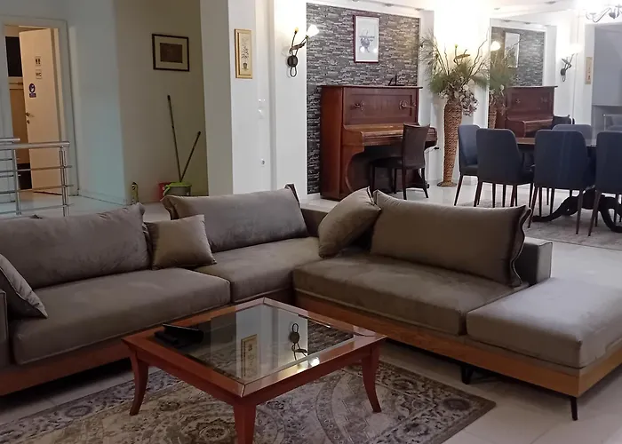 πολυτελησ βιλα 8 - 10 ατομων στην περιοχη αεροδρομιου θεσσαλονικησ Villa *