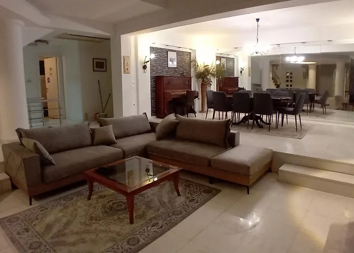 Villa Stef Lux - πολυτελής 8 - 10 ατόμων με εσωτερική πισίνα περιοχή αεροδρομίου - περαίας θεσσαλονίκη *